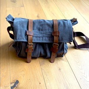 Canvas & Leather Camera Bag